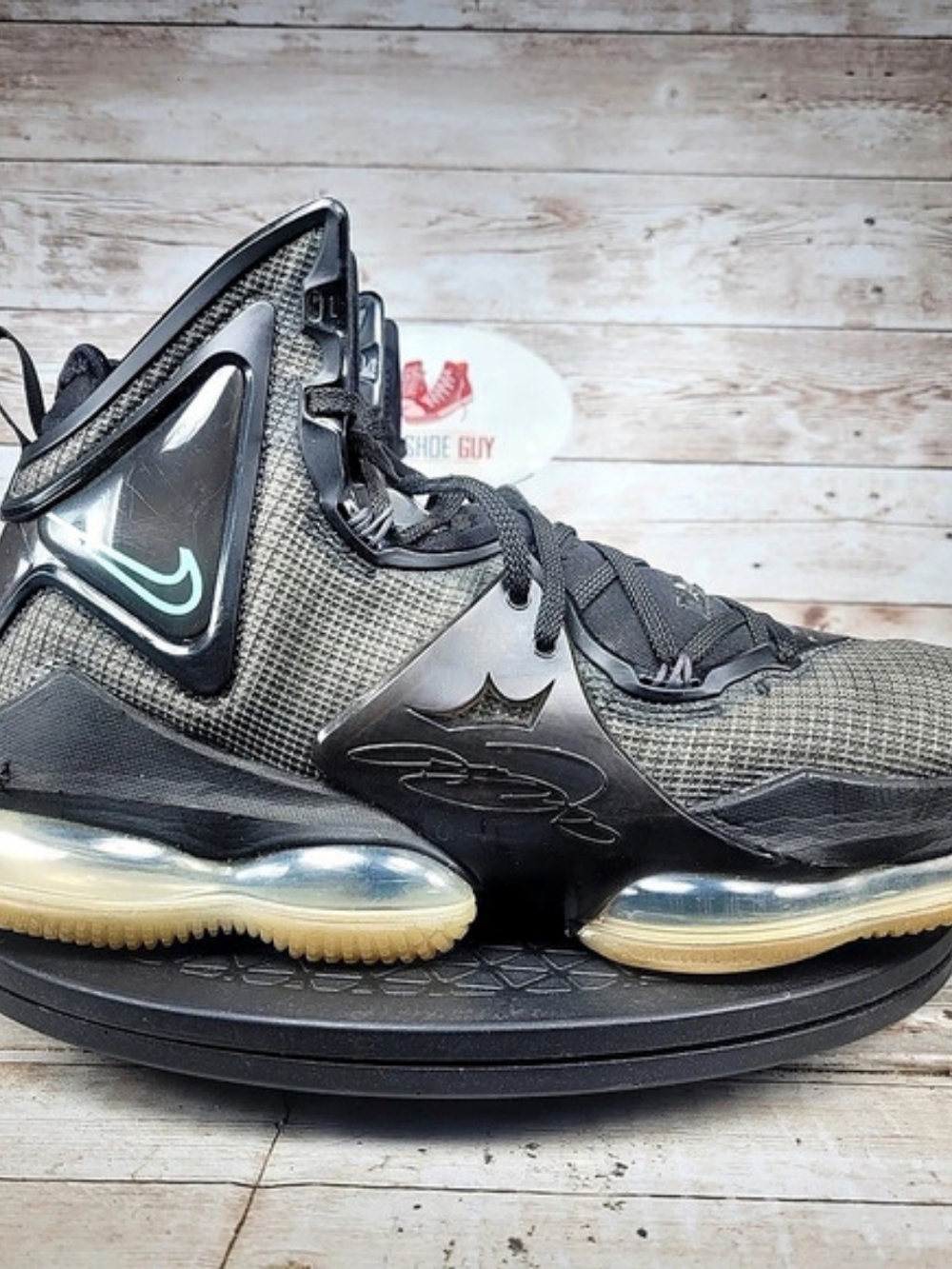 Nike LeBron 19 EP Men Size 9.5 Black Aqua Athletic Basketball Shoes
